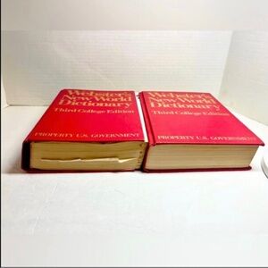 VINTAGE 1988 WEBSTER’S NEW WORLD DICTIONARIES - THIRD COLLEGE EDITION) (PAIR)